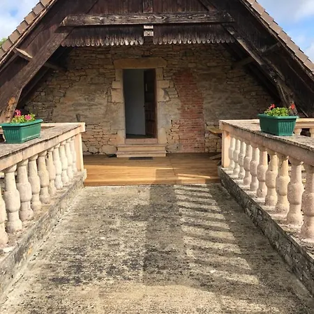 Bed & Breakfast La Ferme De La Truffe D Hotes 3*