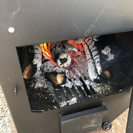 La Ferme De La Truffe D Hotes Bed & Breakfast 3*