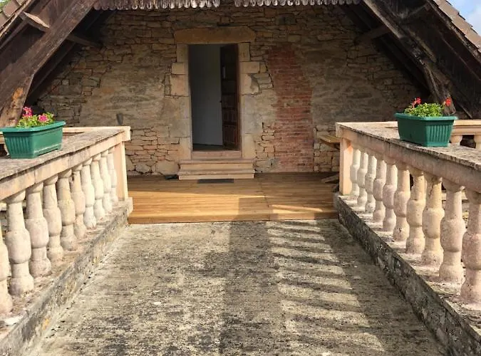 Bed & Breakfast La Ferme De La Truffe D Hotes 3*